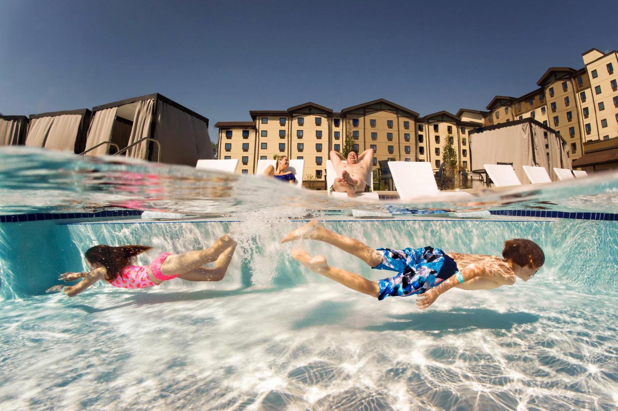 Great Wolf Lodge Kansas City Bonner Springs Exterior photo