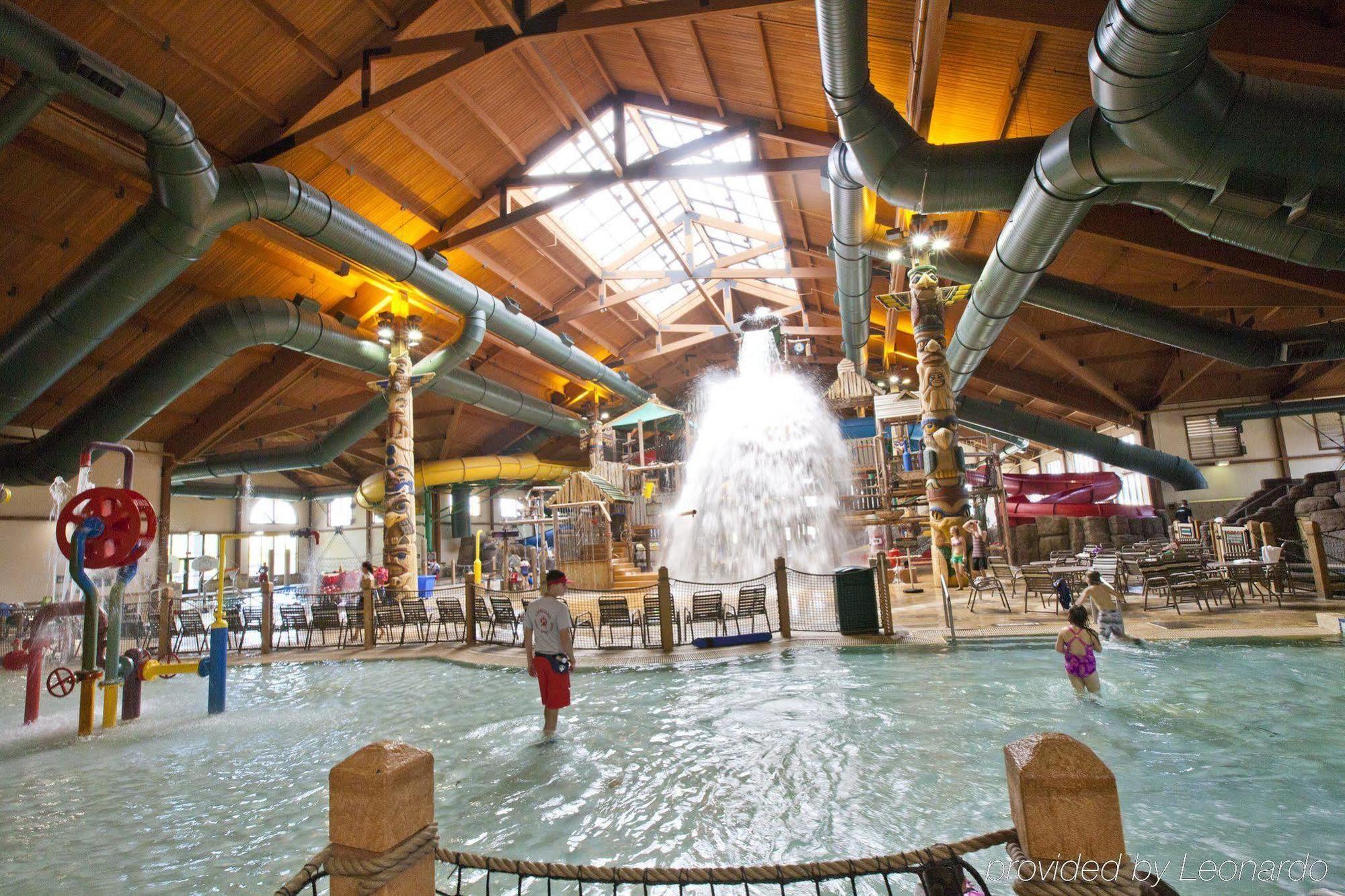 Great Wolf Lodge Kansas City Bonner Springs Exterior photo